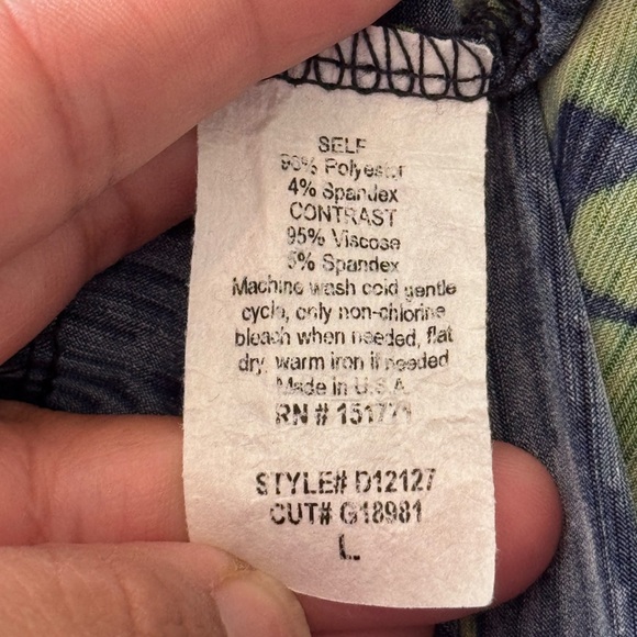 Le Lis Ranada Floral Navy Maxi Dress - Picture 8 of 8